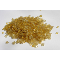 Cola de conejo en forma granulada de color dorado.

Se estrae del colageno de la piel y huesos de conejo, utilizada desde hac